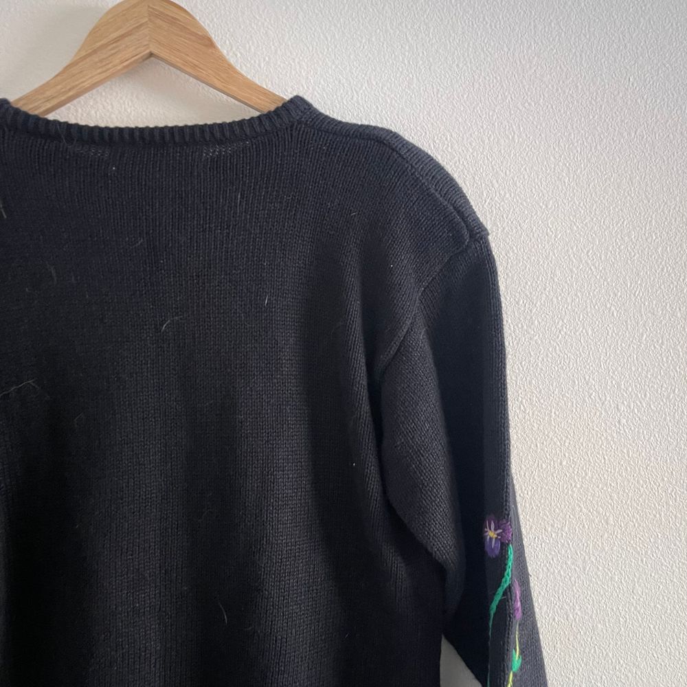 Deadstock Studio Michelle Stuart Hand-Knit Floral Embroidered Sweater - Picture 9 of 9